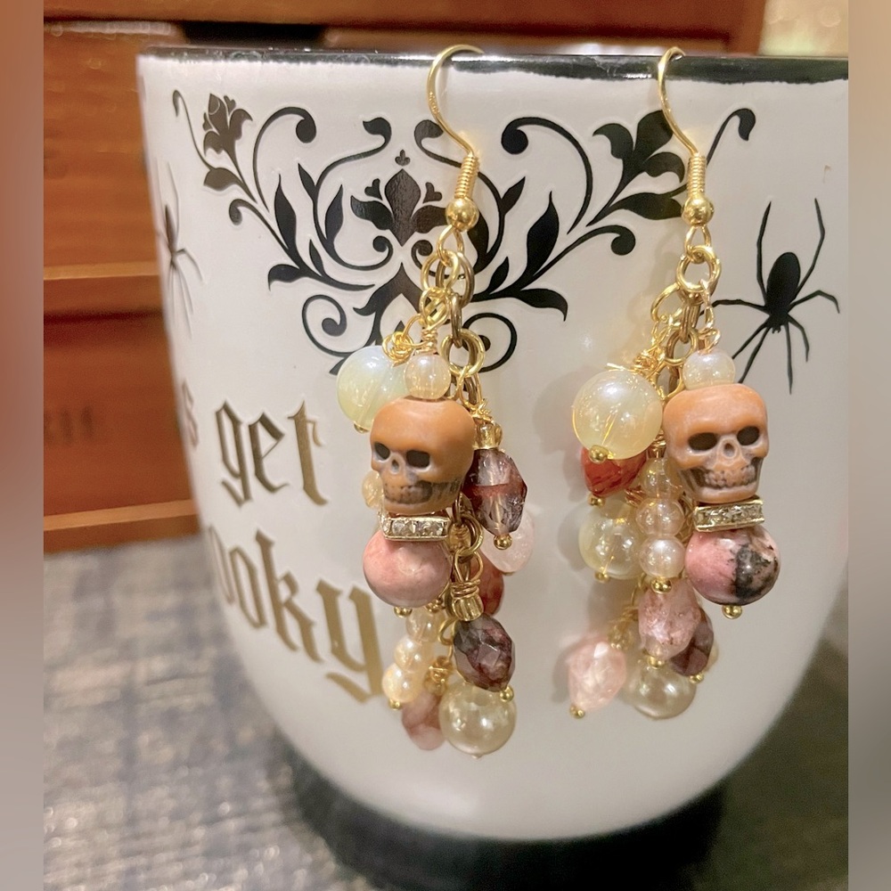 NEW Skull Dangle Earrings